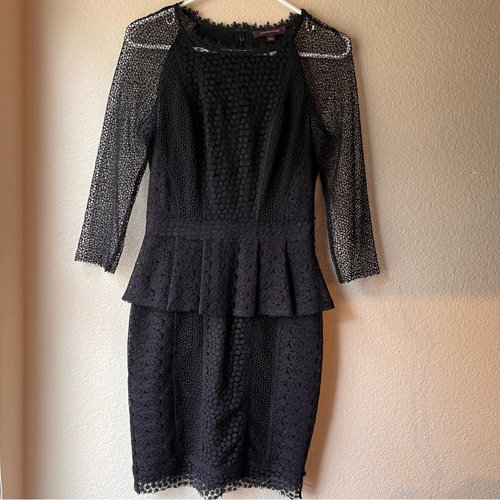 Marchesa Voyage black lace pleated peplum dress size 2